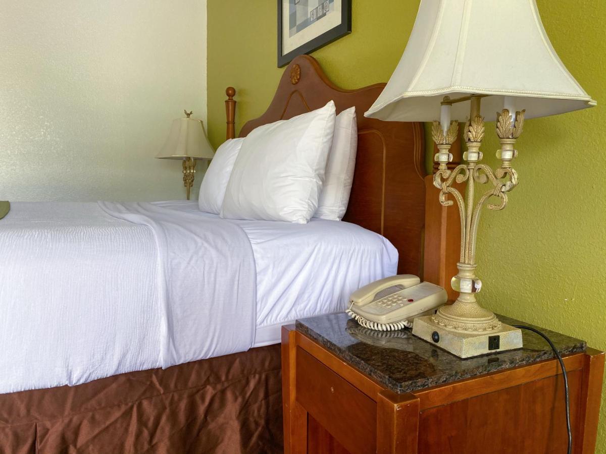 Royal Inn Richmond Hill- Savannah I-95 Εξωτερικό φωτογραφία