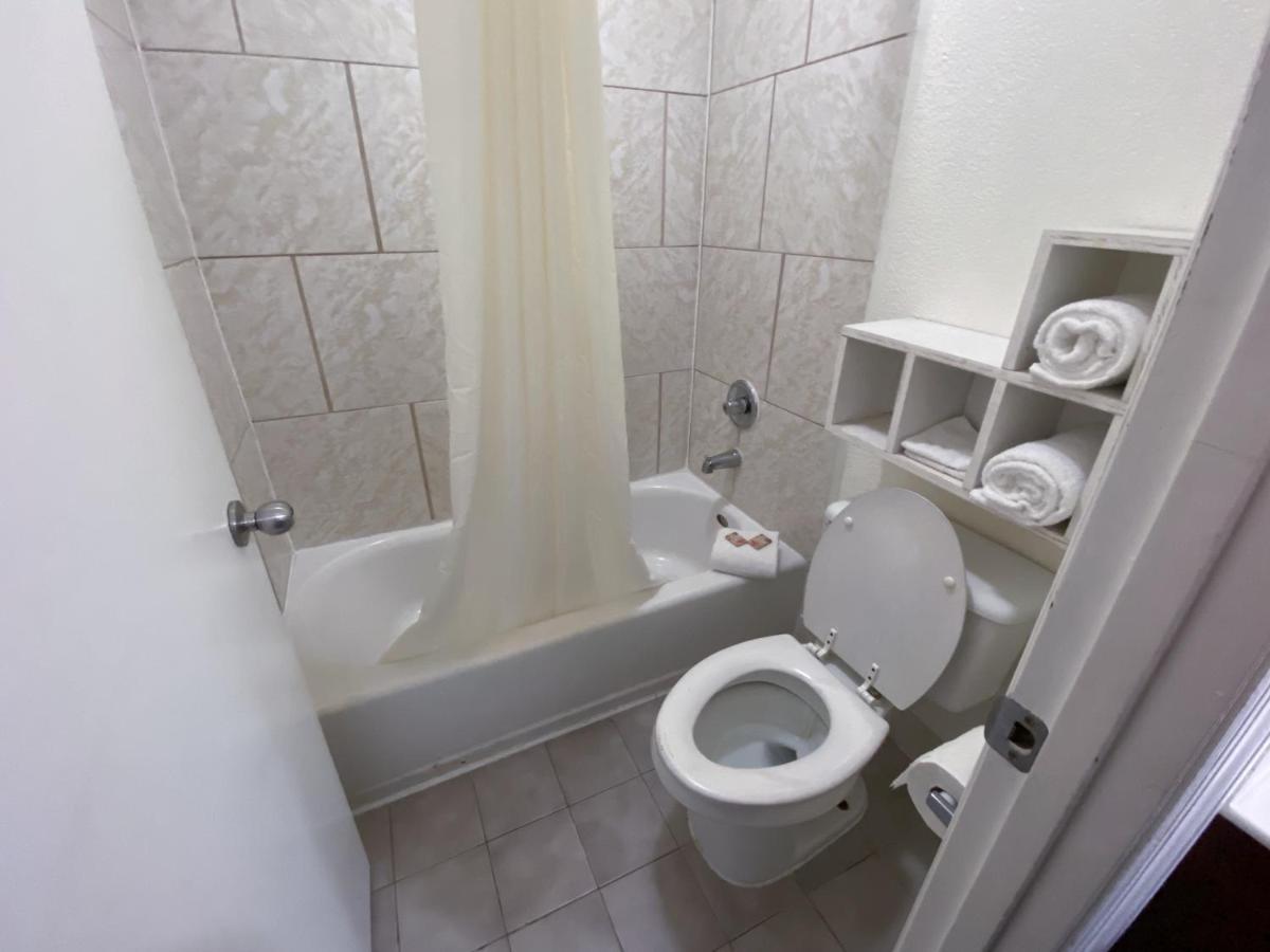 Royal Inn Richmond Hill- Savannah I-95 Εξωτερικό φωτογραφία