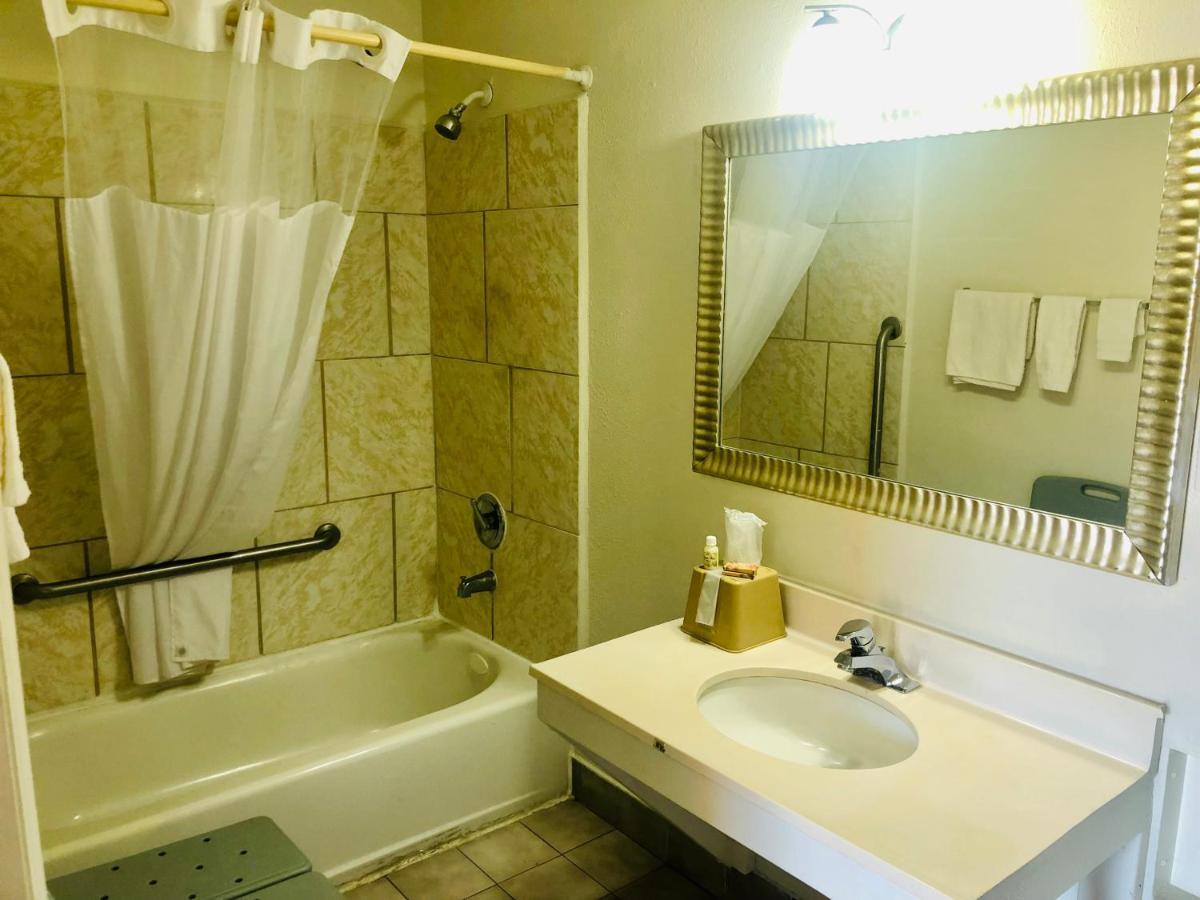 Royal Inn Richmond Hill- Savannah I-95 Εξωτερικό φωτογραφία